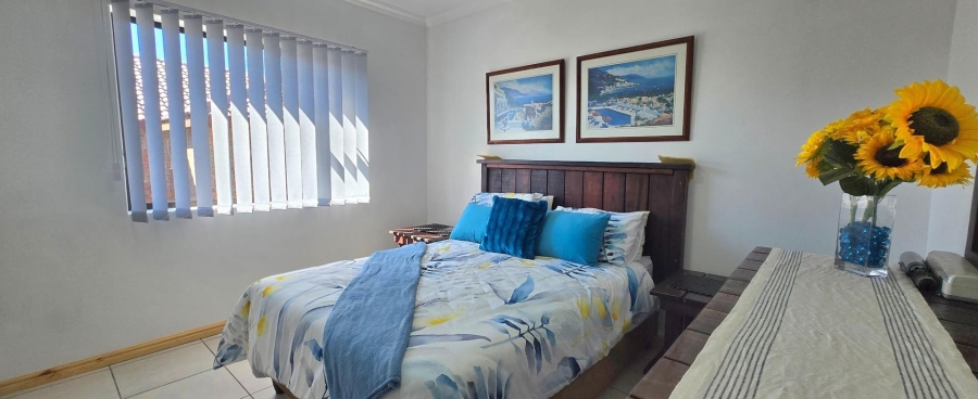 4 Bedroom Property for Sale in Kleinbaai Western Cape